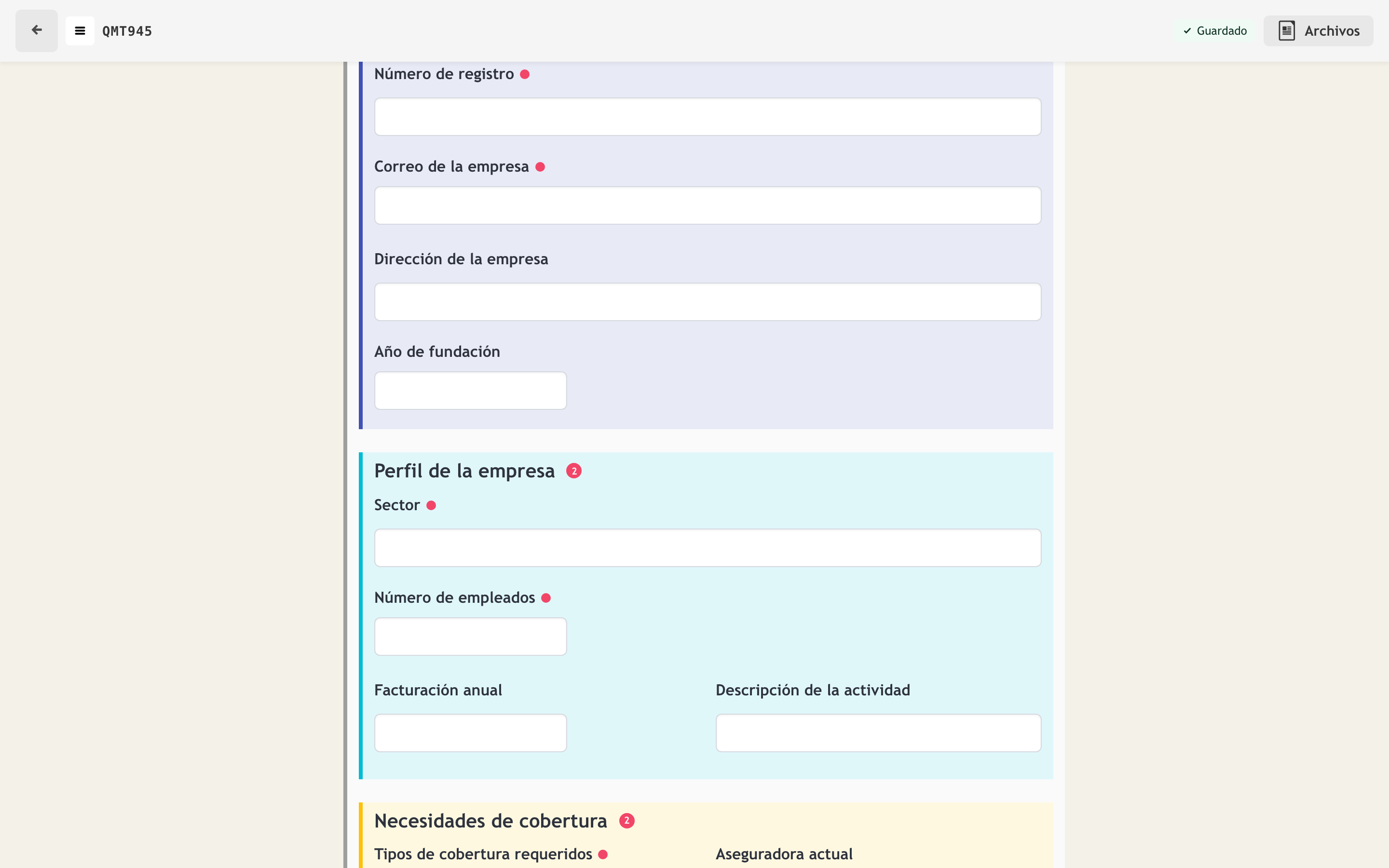 Formulario de empresa con secciones estructuradas y datos organizativos agrupados